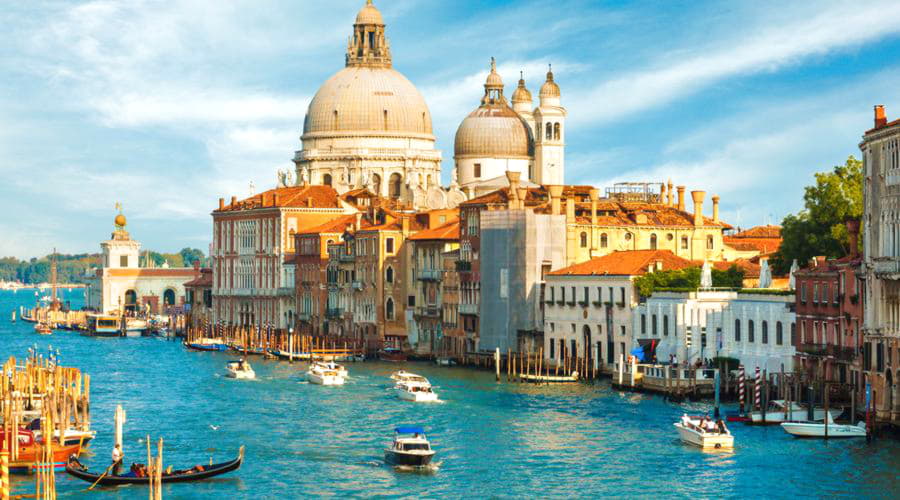 Le migliori offerte di noleggio auto a Venezia